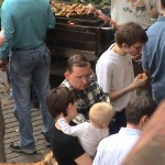 Пасху (11 апреля 2004 г.) русские «шанхайцы» праздновали вместе Пасху (11 апреля 2004 г.) русские «шанхайцы» праздновали вместе